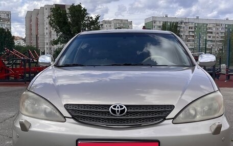 Toyota Camry V40, 2004 год, 650 000 рублей, 1 фотография