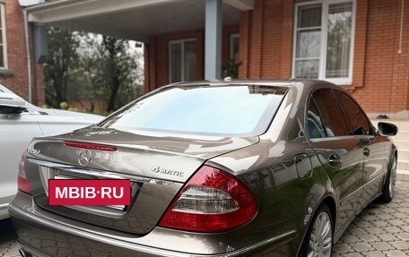 Mercedes-Benz E-Класс, 2008 год, 1 390 000 рублей, 4 фотография