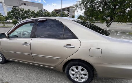 Toyota Camry V40, 2004 год, 650 000 рублей, 3 фотография