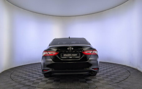Toyota Camry, 2020 год, 2 860 000 рублей, 6 фотография
