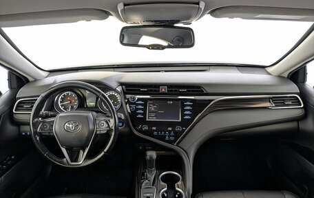 Toyota Camry, 2020 год, 2 860 000 рублей, 14 фотография