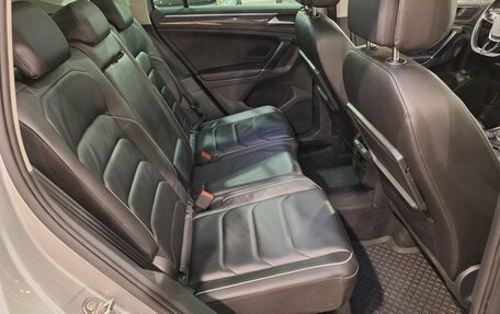 Volkswagen Tiguan II, 2017 год, 2 030 000 рублей, 12 фотография