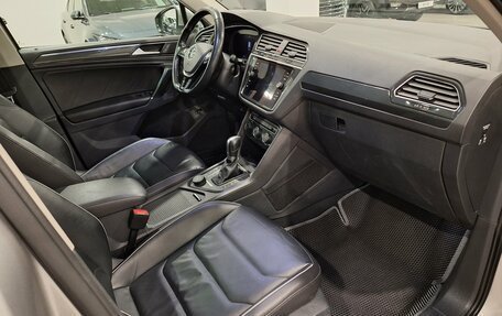 Volkswagen Tiguan II, 2017 год, 2 030 000 рублей, 10 фотография