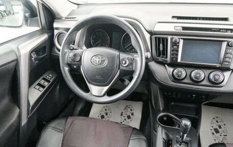 Toyota RAV4, 2017 год, 2 849 000 рублей, 10 фотография