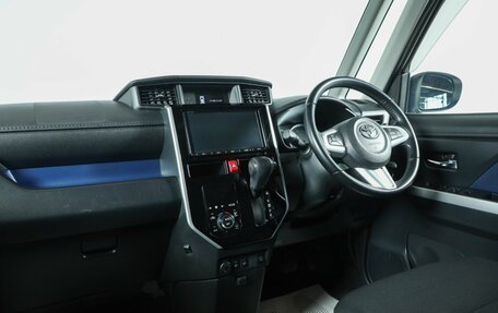 Toyota Roomy I, 2018 год, 1 199 000 рублей, 8 фотография