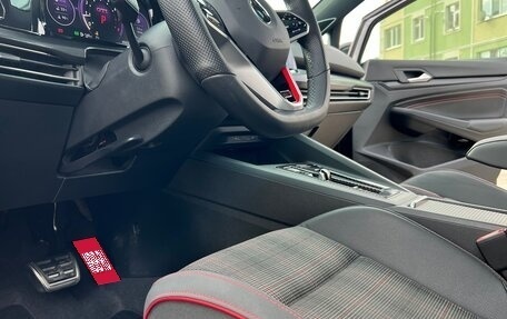 Volkswagen Golf GTI, 2021 год, 3 390 000 рублей, 13 фотография