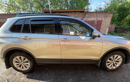 Volkswagen Tiguan II, 2020 год, 2 340 000 рублей, 10 фотография