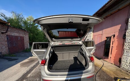 Volkswagen Tiguan II, 2020 год, 2 340 000 рублей, 3 фотография