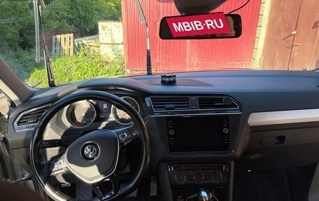 Volkswagen Tiguan II, 2020 год, 2 340 000 рублей, 9 фотография