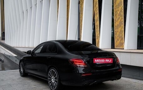 Mercedes-Benz E-Класс AMG, 2017 год, 3 890 000 рублей, 2 фотография