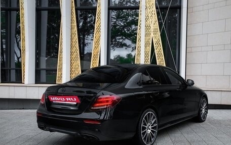 Mercedes-Benz E-Класс AMG, 2017 год, 3 890 000 рублей, 4 фотография