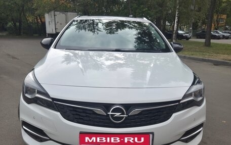 Opel Astra K, 2021 год, 1 450 000 рублей, 1 фотография