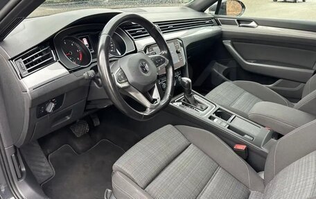 Volkswagen Passat B8 рестайлинг, 2020 год, 1 930 000 рублей, 17 фотография