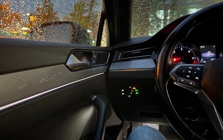 Volkswagen Passat B8 рестайлинг, 2020 год, 1 930 000 рублей, 14 фотография
