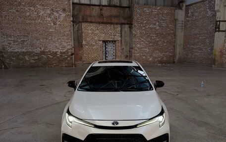 Toyota Corolla, 2022 год, 1 800 000 рублей, 2 фотография