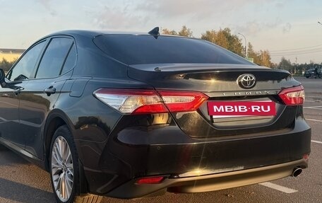Toyota Camry, 2020 год, 2 300 000 рублей, 5 фотография