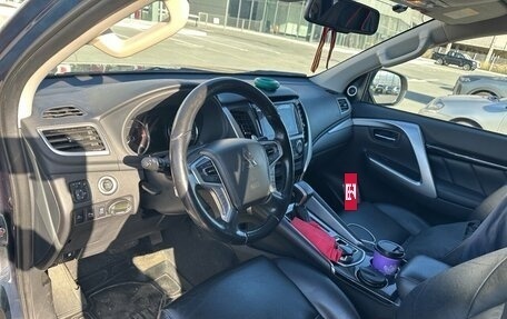 Mitsubishi Pajero Sport III рестайлинг, 2019 год, 2 900 000 рублей, 4 фотография
