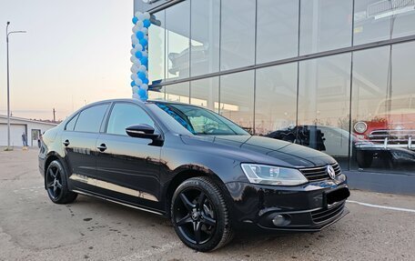 Volkswagen Jetta VI, 2013 год, 1 240 000 рублей, 5 фотография