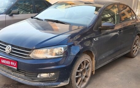 Volkswagen Polo VI (EU Market), 2016 год, 1 050 000 рублей, 1 фотография