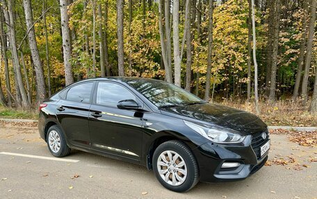 Hyundai Solaris II рестайлинг, 2017 год, 1 250 000 рублей, 4 фотография