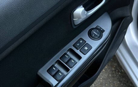 KIA Rio III рестайлинг, 2014 год, 890 000 рублей, 22 фотография