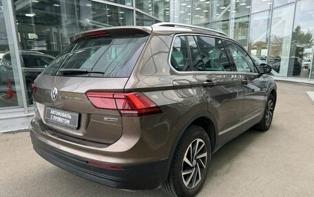 Volkswagen Tiguan II, 2018 год, 2 200 000 рублей, 15 фотография