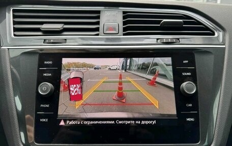 Volkswagen Tiguan II, 2018 год, 2 200 000 рублей, 11 фотография
