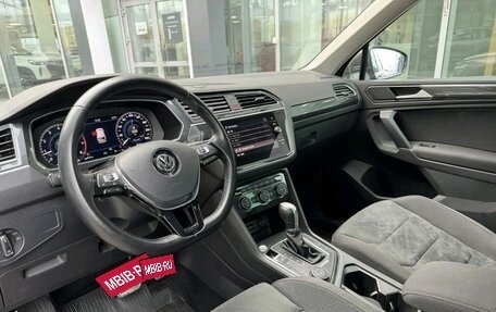 Volkswagen Tiguan II, 2018 год, 2 200 000 рублей, 12 фотография