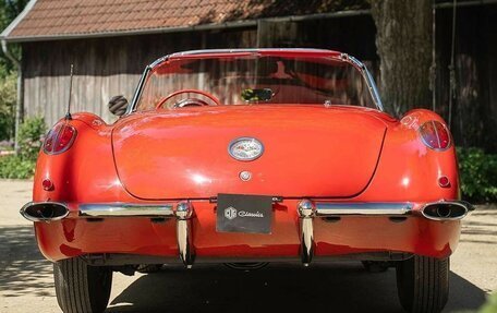 Chevrolet Corvette C1, 1960 год, 7 390 000 рублей, 9 фотография