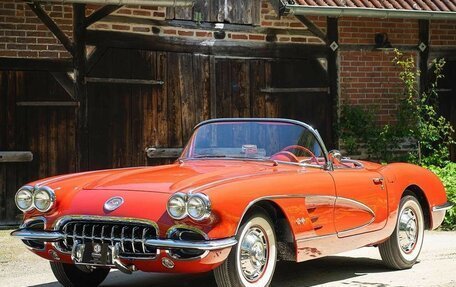 Chevrolet Corvette C1, 1960 год, 7 390 000 рублей, 2 фотография