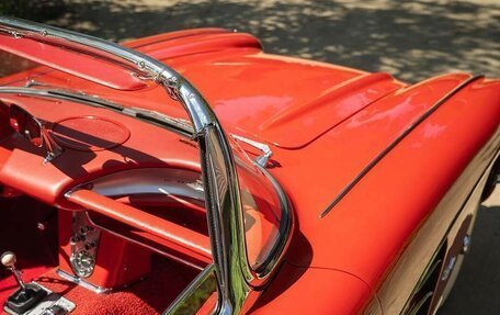 Chevrolet Corvette C1, 1960 год, 7 390 000 рублей, 18 фотография