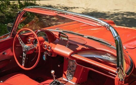 Chevrolet Corvette C1, 1960 год, 7 390 000 рублей, 30 фотография