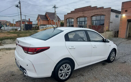 KIA Rio IV, 2021 год, 1 280 000 рублей, 2 фотография