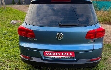 Volkswagen Tiguan I, 2012 год, 999 000 рублей, 3 фотография