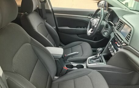 Hyundai Elantra VI рестайлинг, 2018 год, 1 370 000 рублей, 12 фотография