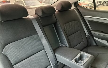 Hyundai Elantra VI рестайлинг, 2018 год, 1 370 000 рублей, 13 фотография