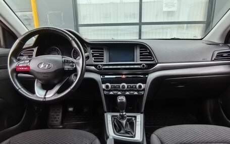 Hyundai Elantra VI рестайлинг, 2018 год, 1 370 000 рублей, 14 фотография