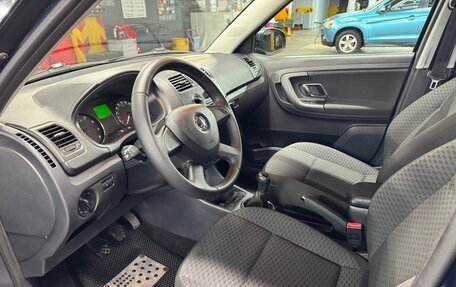 Skoda Fabia II, 2013 год, 850 000 рублей, 5 фотография