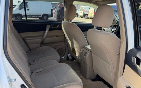Toyota Highlander III, 2013 год, 2 900 000 рублей, 8 фотография