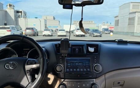 Toyota Highlander III, 2013 год, 2 900 000 рублей, 10 фотография