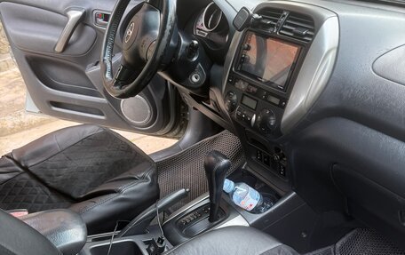 Toyota RAV4, 2004 год, 600 000 рублей, 6 фотография