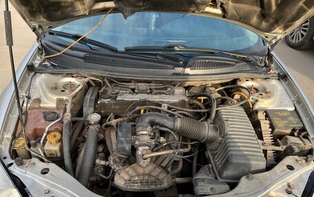 Dodge Stratus II, 2002 год, 280 000 рублей, 6 фотография