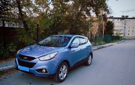 Hyundai ix35 I рестайлинг, 2013 год, 1 000 000 рублей, 2 фотография