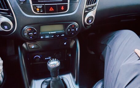 Hyundai ix35 I рестайлинг, 2013 год, 1 000 000 рублей, 7 фотография