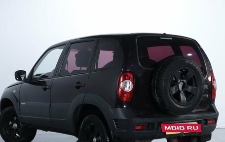 Chevrolet Niva I рестайлинг, 2015 год, 689 000 рублей, 5 фотография