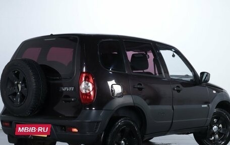Chevrolet Niva I рестайлинг, 2015 год, 689 000 рублей, 7 фотография