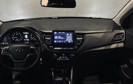 Hyundai Solaris II рестайлинг, 2022 год, 1 780 000 рублей, 10 фотография