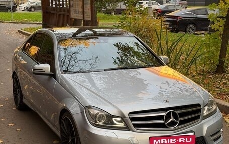 Mercedes-Benz C-Класс, 2012 год, 1 700 000 рублей, 2 фотография