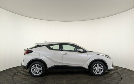 Toyota C-HR I рестайлинг, 2021 год, 2 740 000 рублей, 4 фотография