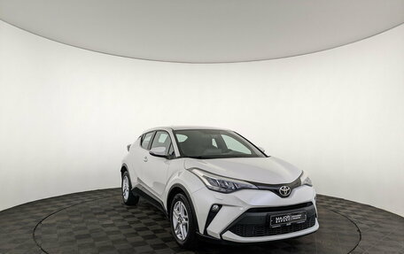 Toyota C-HR I рестайлинг, 2021 год, 2 740 000 рублей, 3 фотография